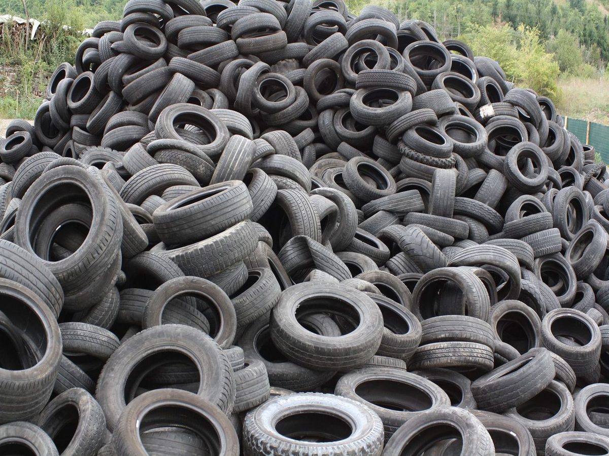Used car tyres